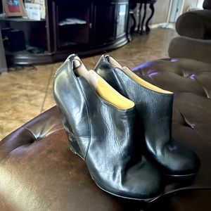 Nine West wedge bootie